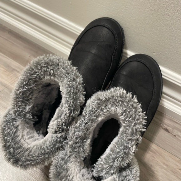 Skechers Faux Fur Lined Memory Foam Winter Boots Size 6 - Picture 6 of 8